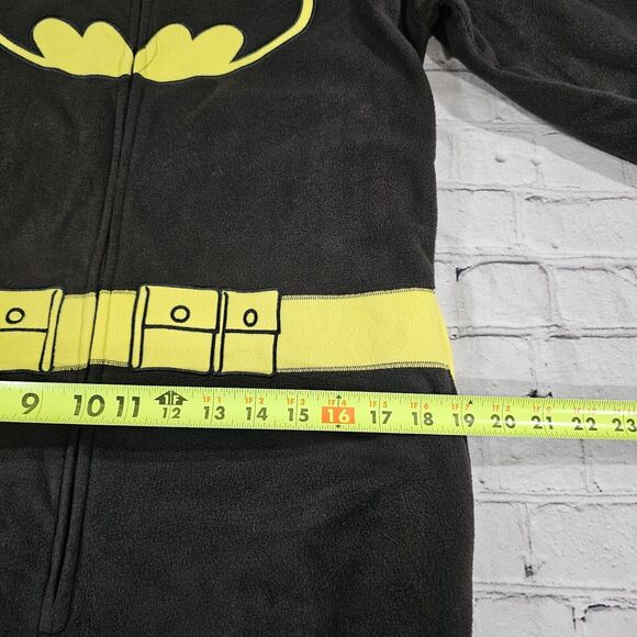 Batman TM & DC Comics Bioworld Jumpsuit Embroidered Cape MENS SIZE MEDIUM - Picture 8 of 14